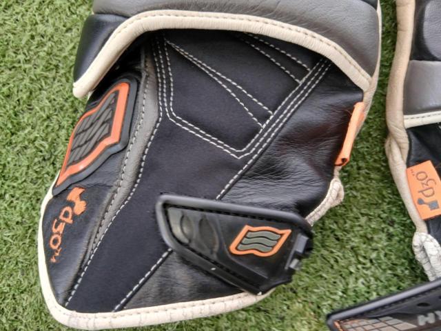 HYOD Racing Gloves
D30