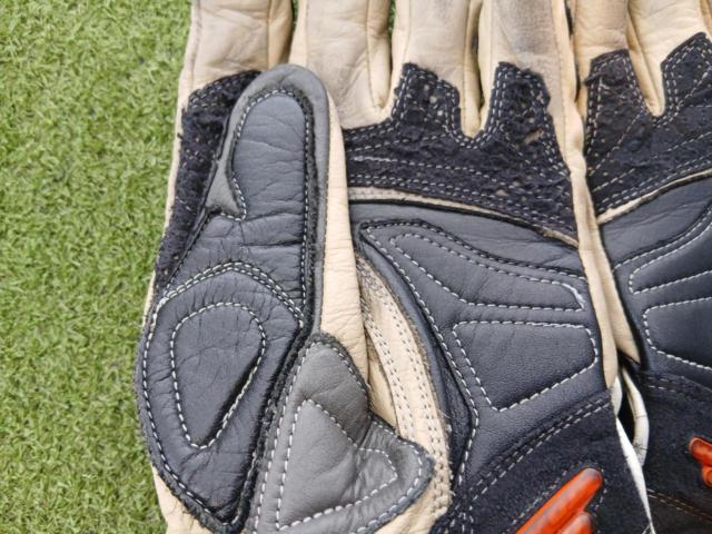 HYOD Racing Gloves
D30