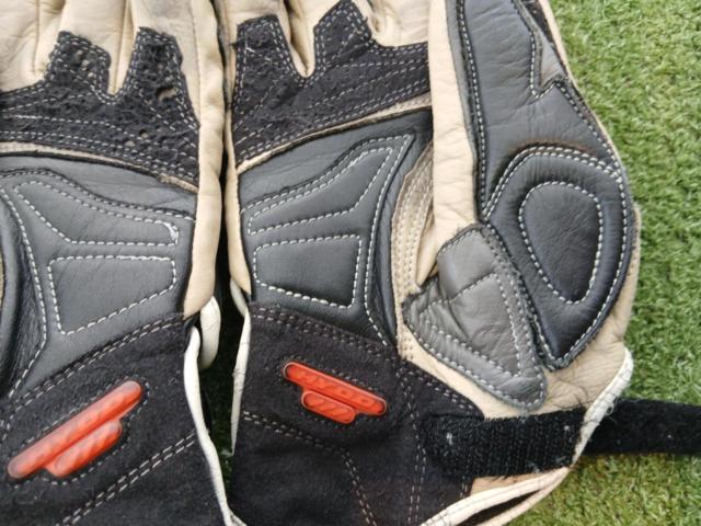 HYOD Racing Gloves
D30