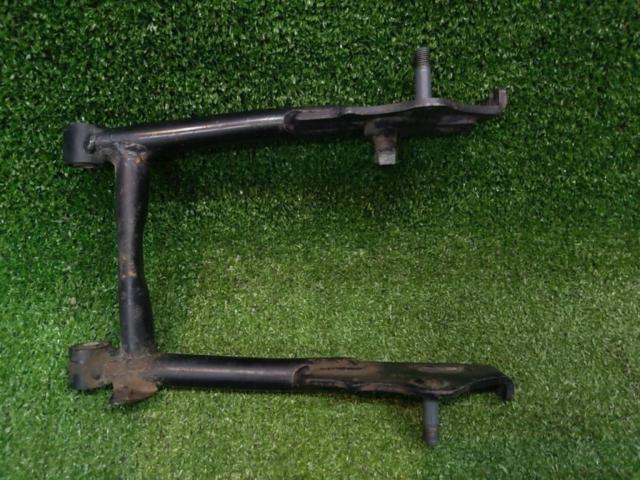 HONDA
Genuine swing arm
Monkey Z50J
Year Unknown
