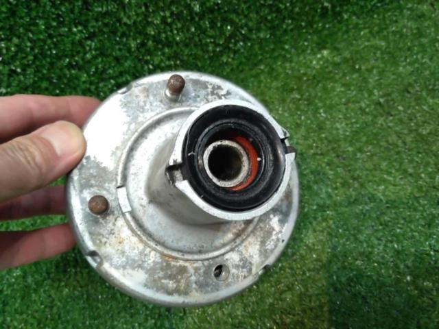 HONDA
Genuine
Front drum brake hub
Front hub
12V
Monkey
Z50J
Year Unknown