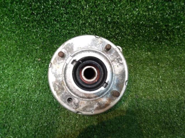HONDA
Genuine
Front drum brake hub
Front hub
12V
Monkey
Z50J
Year Unknown