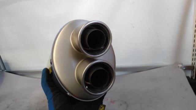 AKRAPOVICBMW
R1200R
06-07
Slip-on silencer
S-B12SO5-HLT