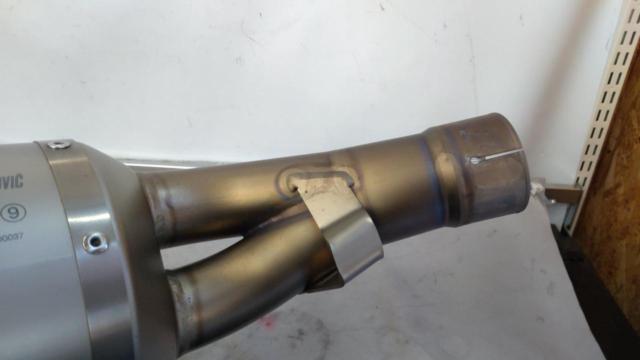 AKRAPOVICBMW
R1200R
06-07
Slip-on silencer
S-B12SO5-HLT