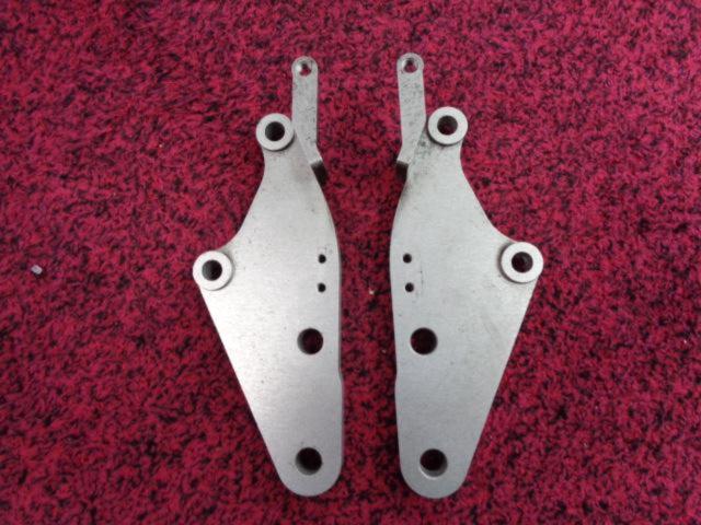 Unknown Manufacturer
CBR929RR
For OHLINS front forks
Brembo 60mm pitch caliper support