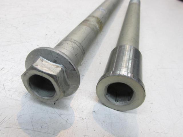 KAWASAKI (Kawasaki)
Genuine axle shafts front and rear set
Z 900 RS ('18)