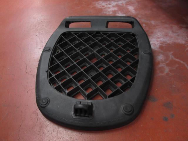 YSGEAR (Waizugia)
Rear box E 47
[Capacity of about 47L]