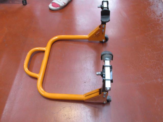 DAYTONA (Daytona)
Adjustable racing stand (L-shaped bracket)
270-375mm