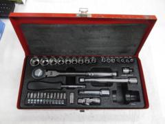 TAKAGI
GISUKE 36-piece socket wrench set (S-1500)
4mm to 19mm