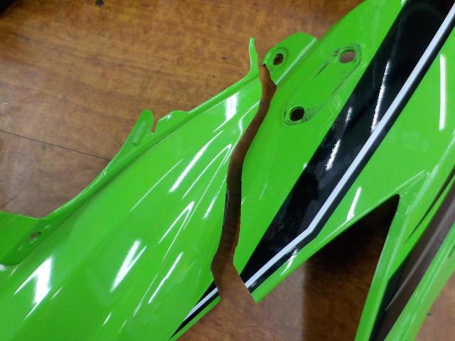 KAWASAKI
Genuine exterior set
Ninja650
ABS/year unknown