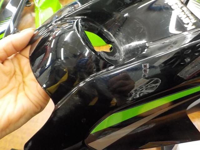 KAWASAKI
Genuine exterior set
Ninja650
ABS/year unknown