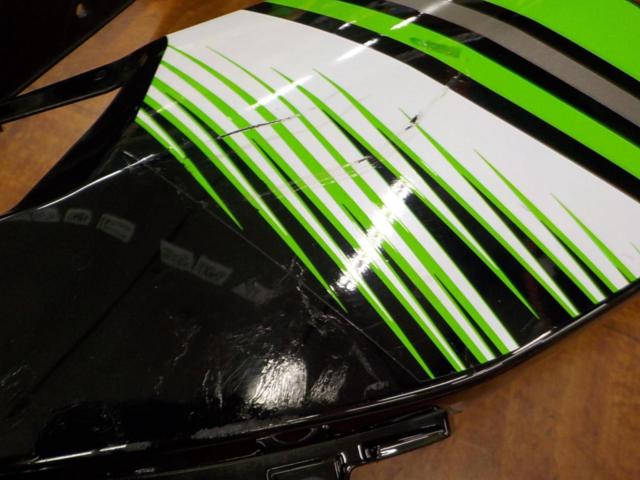 KAWASAKI
Genuine exterior set
Ninja650
ABS/year unknown