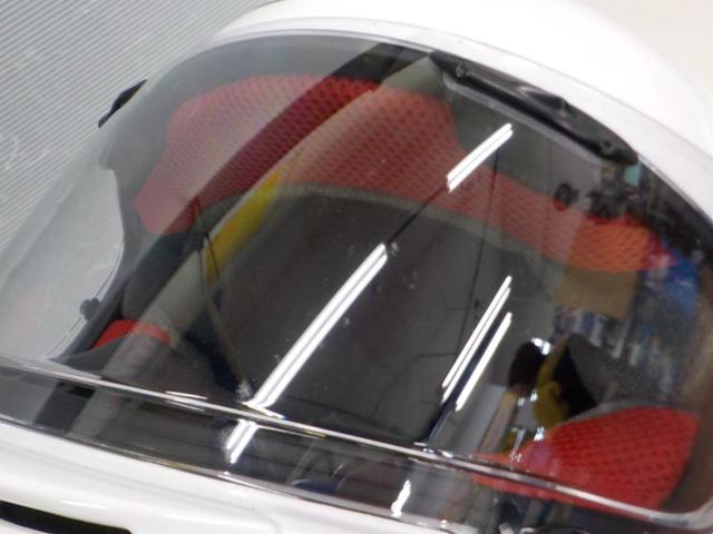 Arai
HR
Innovation
Full-face helmet
Size: XL (61-62cm)