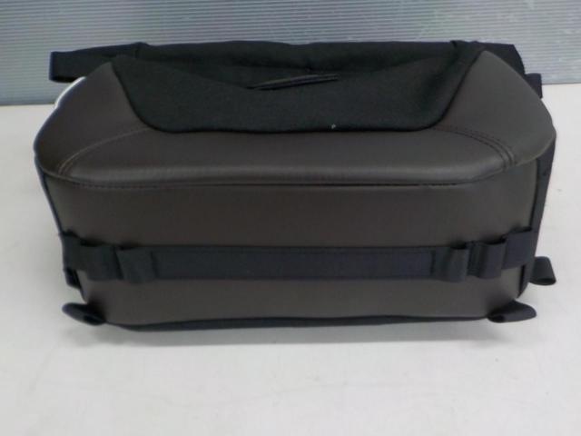 SW-MOTECH
Legend
Gear side bag
LC2
Left side only
Capacity: 13.5 L