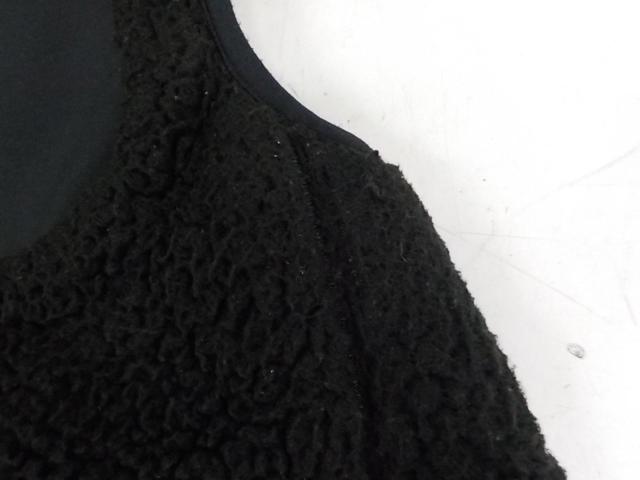 RS Taichi
RSU981
e-HEAT
Inner Best
Size: XL