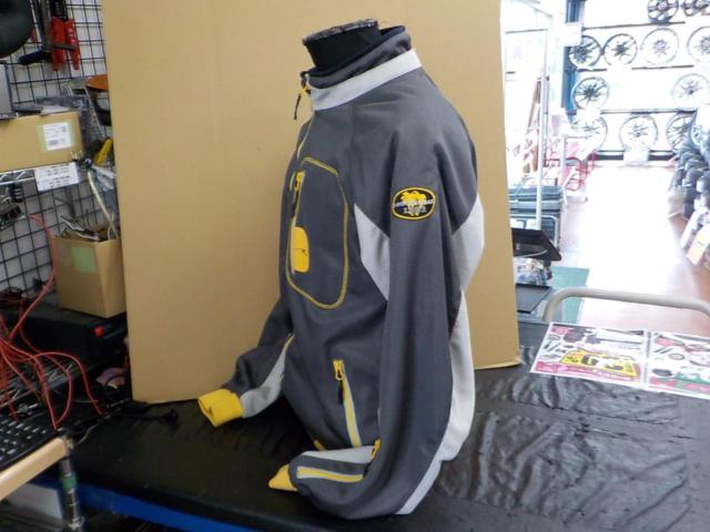 ROUGH &amp; ROAD
RR7322
Rough mesh Parker
Size: XL