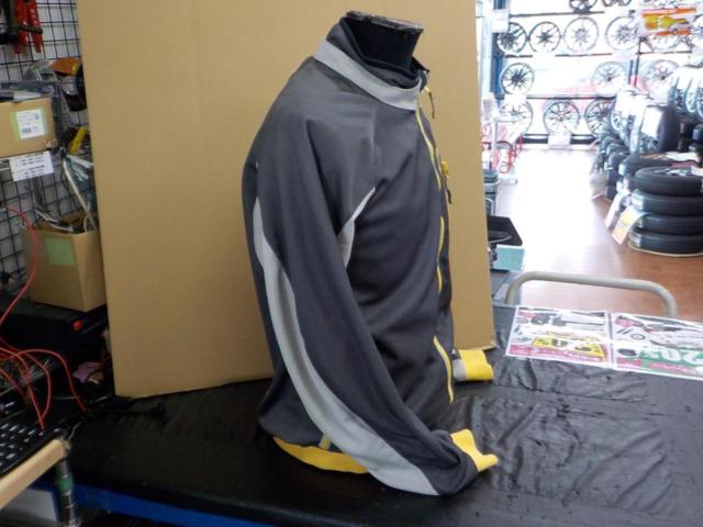 ROUGH &amp; ROAD
RR7322
Rough mesh Parker
Size: XL