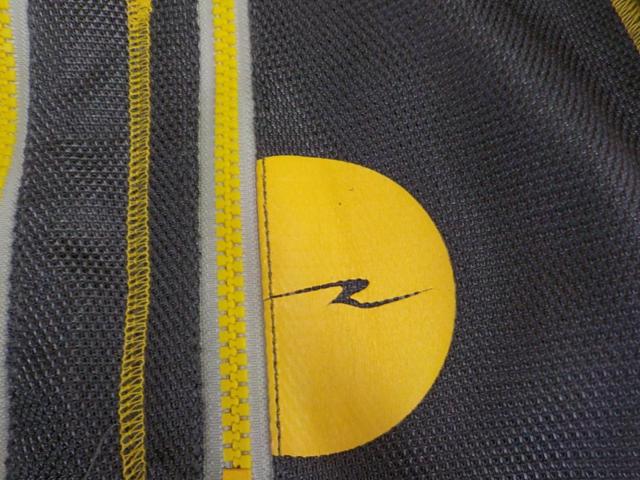 ROUGH &amp; ROAD
RR7322
Rough mesh Parker
Size: XL