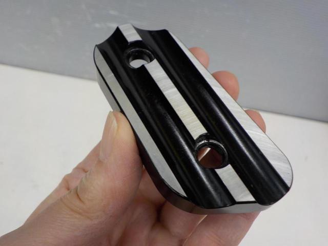 Unknown Manufacturer
Derby cover / timer cover
Removed from XL883/2010