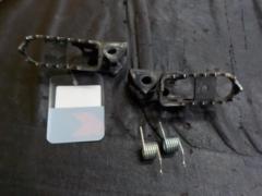 YAMAHA (Yamaha)
Genuine footpegs
Right and left
Selo 250