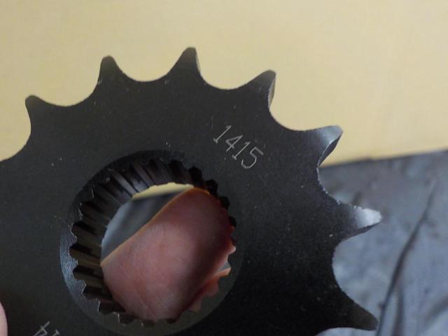 DRC
D331-415-14
Dura
Front sprocket
14T