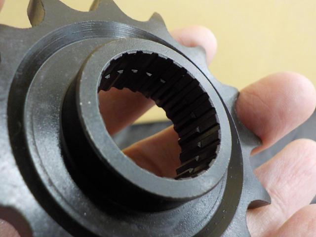 DRC
D331-415-14
Dura
Front sprocket
14T