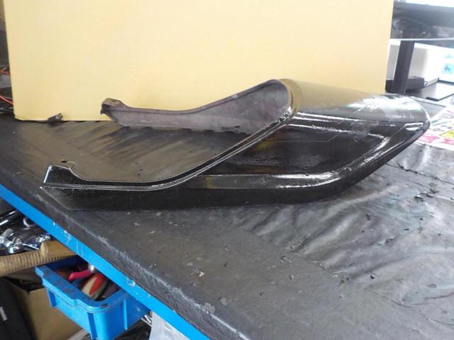 KAWASAKI (Kawasaki)
Genuine tail cowl
[Zephyr 400]