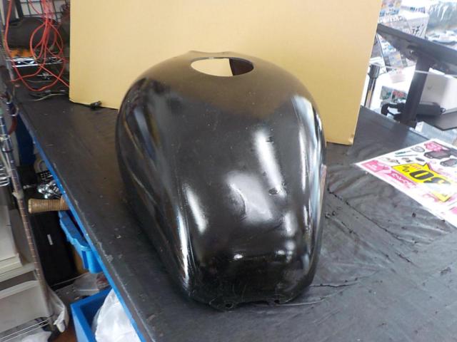 Unknown Manufacturer
FRP tank cover
[Zephyr 400]