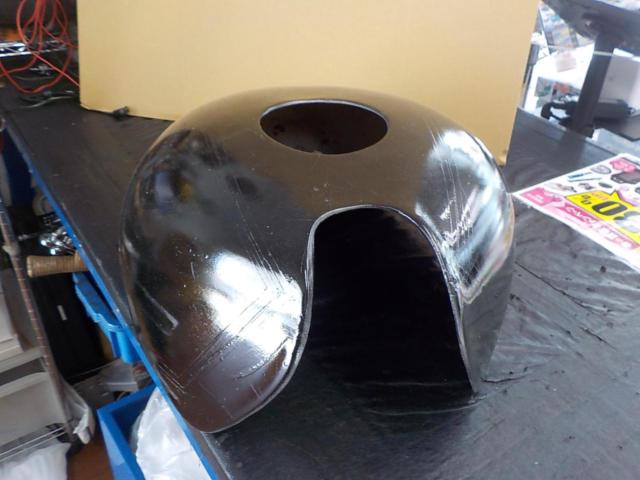 Unknown Manufacturer
FRP tank cover
[Zephyr 400]