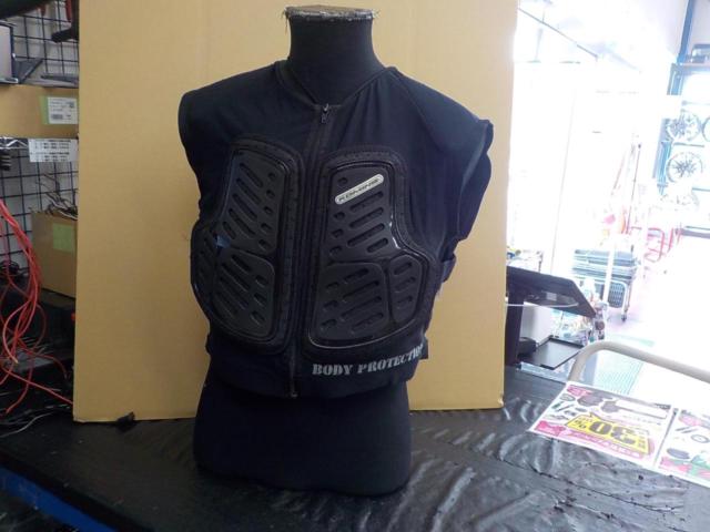 KOMINE (Komine)
Body protector
Size: Free