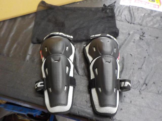 KOMINE (Komine)
SK-691
CE flex elbow guard
Size: Free