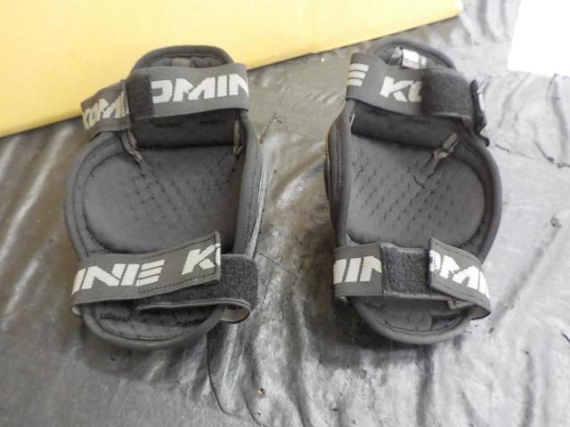 KOMINE (Komine)
Professional knee guard
Size: FREE