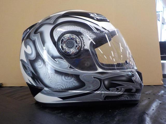 RIDEZ
SHR1
Full-face helmet
Graphics
Size: L (59-60cm)