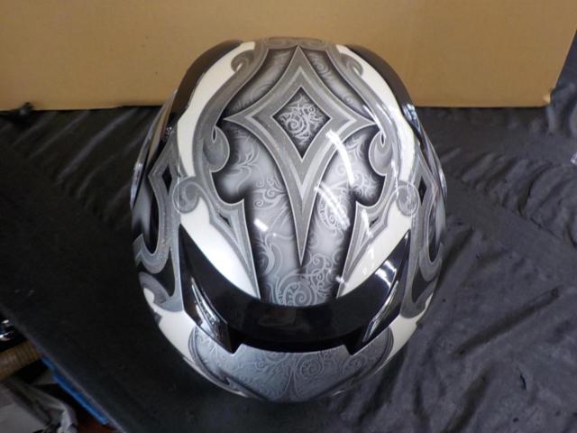 RIDEZ
SHR1
Full-face helmet
Graphics
Size: L (59-60cm)
