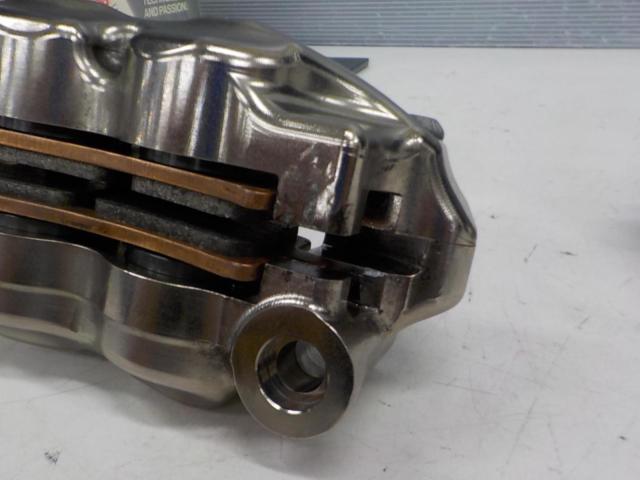 Brembo
GP4-RX
Radial
CNC
4P
Caliper
Nickel coating
Red logo
Right and left
Φ32
Mounting pitch: 108mm