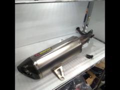 6AKRAPOVIC
Slip-on silencer + genuine exhaust pipe