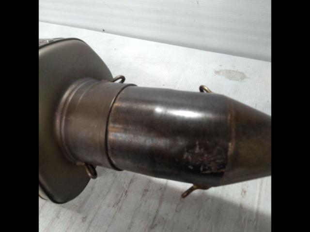 6AKRAPOVIC
Slip-on silencer + genuine exhaust pipe