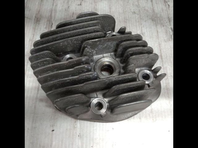 2 YAMAHA
Grand Axis Genuine cylinder head