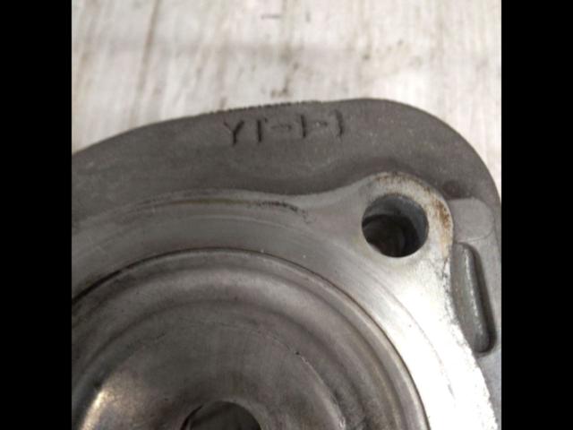 2 YAMAHA
Grand Axis Genuine cylinder head