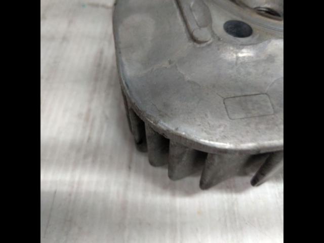 2 YAMAHA
Grand Axis Genuine cylinder head