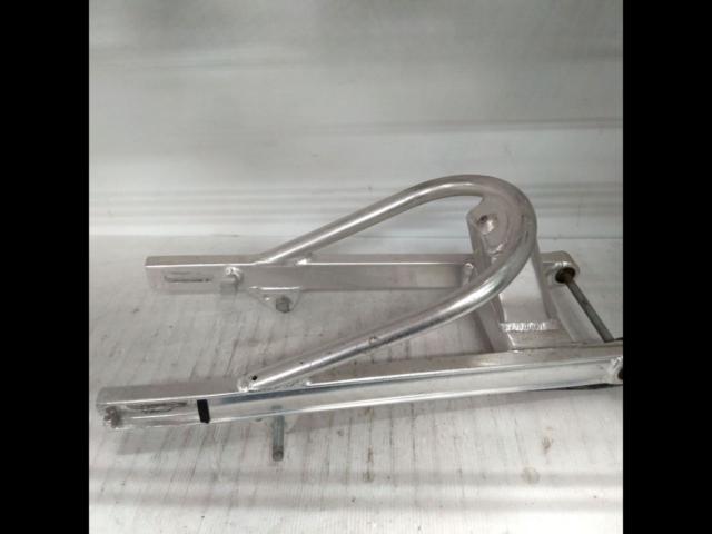 3 manufacturer unknown
Long swing arm with stabilizer