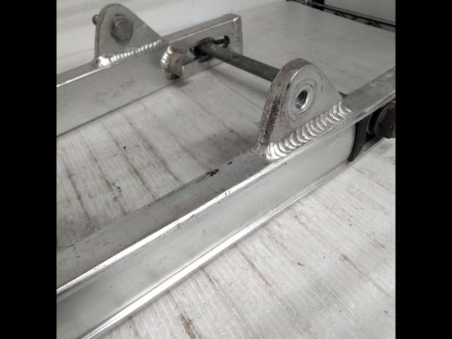 3 manufacturer unknown
Long swing arm