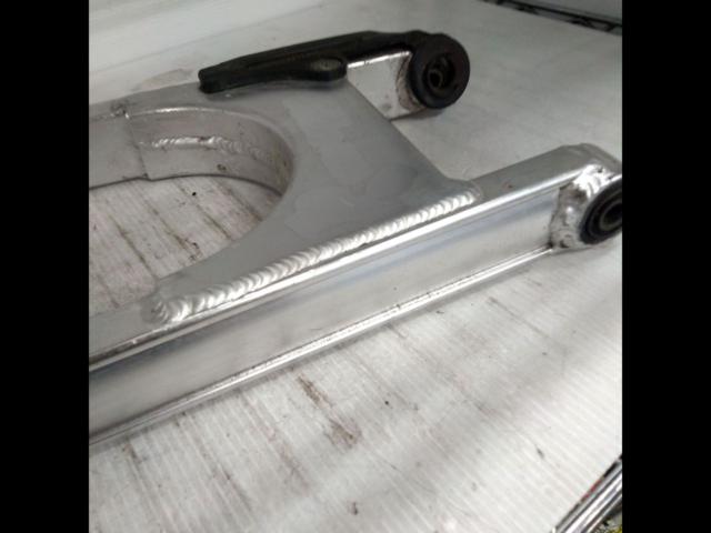 3 manufacturer unknown
Long swing arm