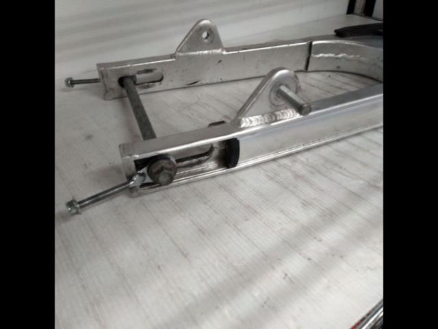3 manufacturer unknown
Long swing arm