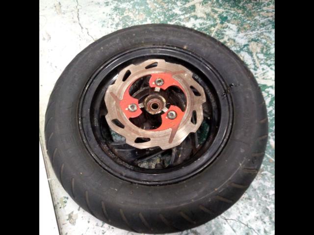 2SYM
Citycom 125 genuine front wheel