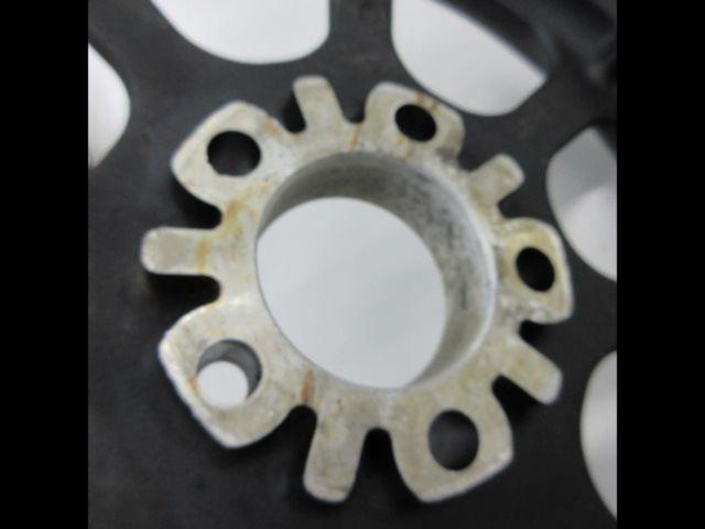 Harley-Davidson
Genuine drive pulley
FXSTS year unknown
Remove