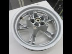 Genuine Yamaha front wheel
Majesty S