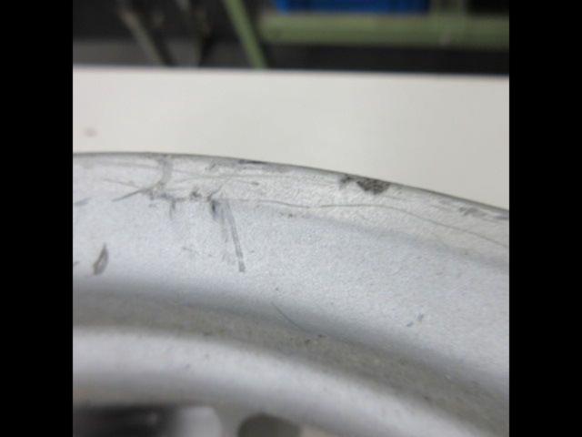 Genuine Yamaha front wheel
Majesty S