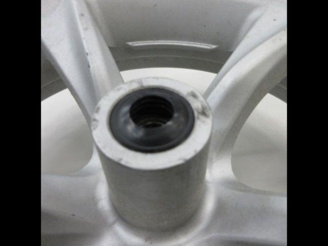 Genuine Yamaha front wheel
Majesty S