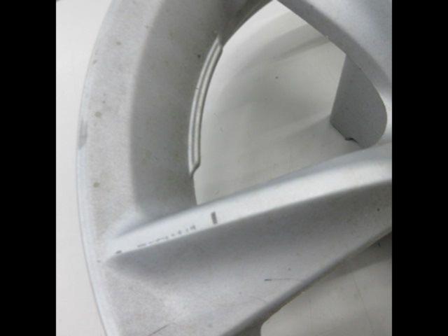 Genuine Yamaha front wheel
Majesty S